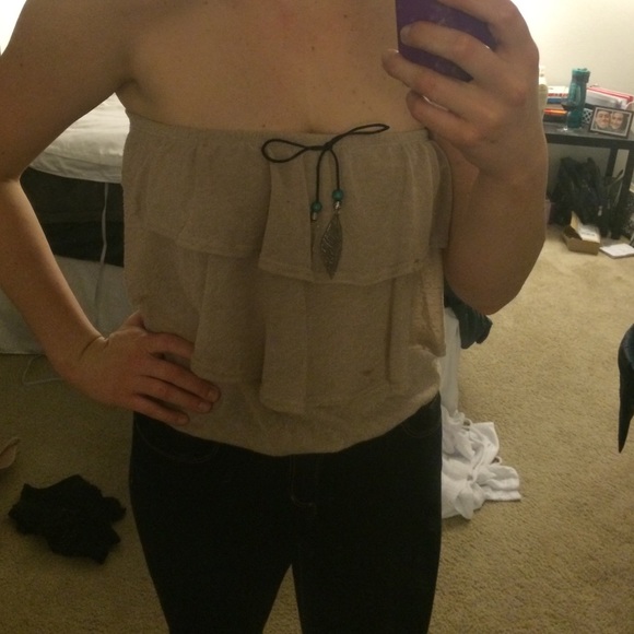 Nude Ruffled strapless top - Picture 2 of 2