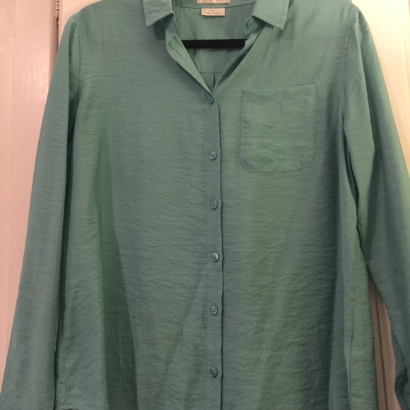 Van Heusen Tailored Button Down Blouse!