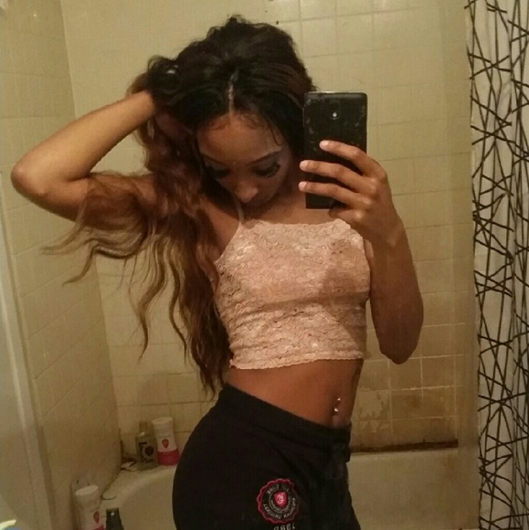 Meet your Posher, Demishia - Picture 1 of 1