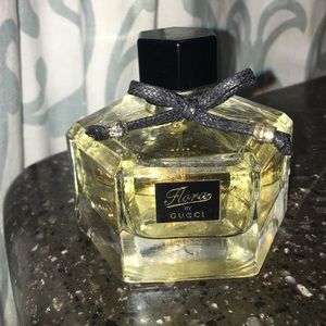 Flora by Gucci Perfume