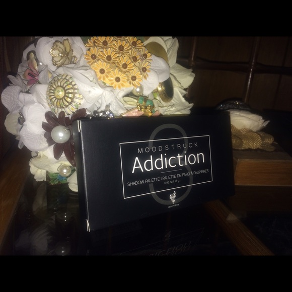 Addiction Palette 3 by Younique