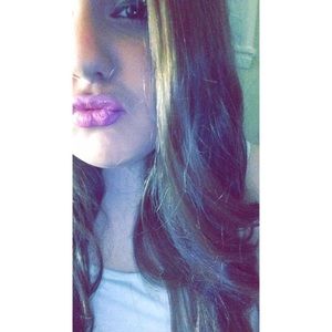 Meet your Posher, Courtney