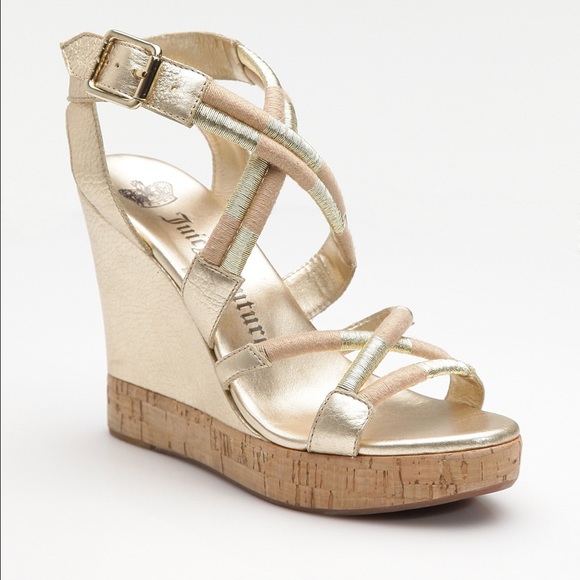 Juicy couture brown wedges with gold accents
