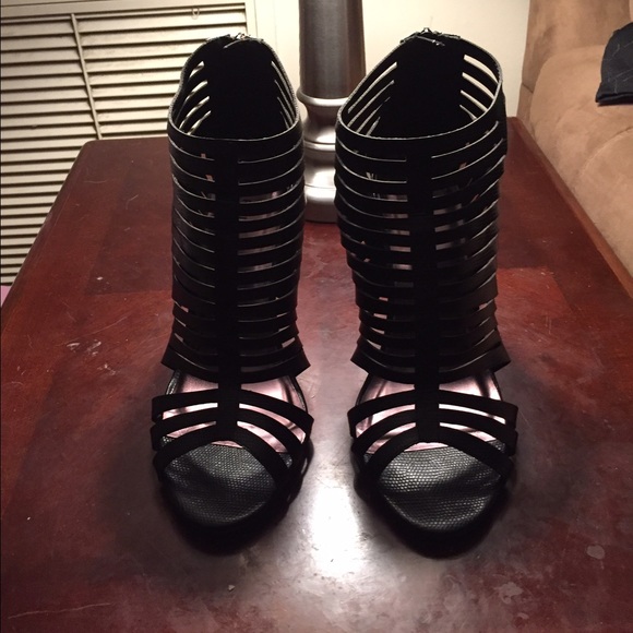 Torrid 12w cage heels