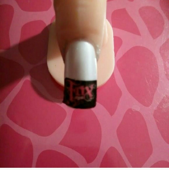 Fox set of waterslide nail decals.