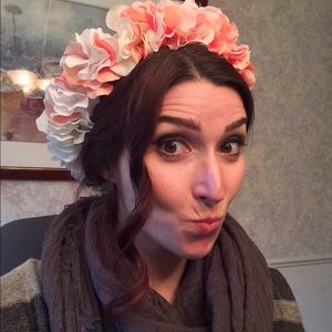 Meet your Posher, Lea