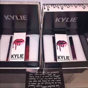 NWT Kylie Lip Kit Mary Jo