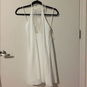 NWT Wyldr white lace halter neck dress!
