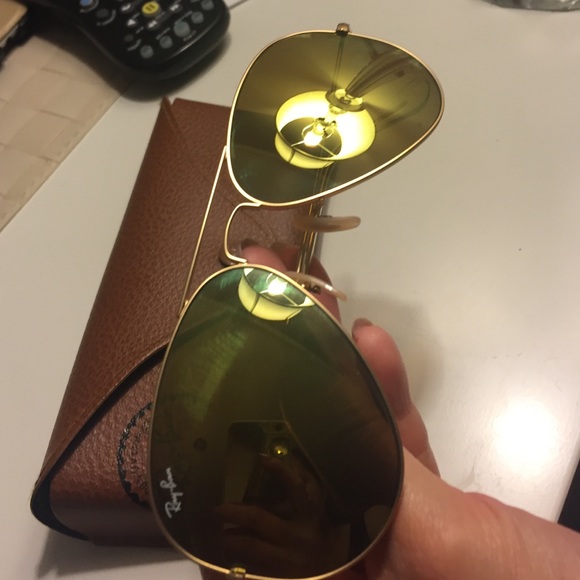 Gold Ray-ban Aviator