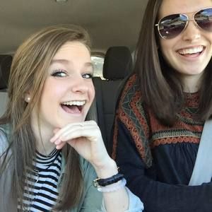 Meet your Posher, Brooke