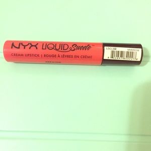 NYX Liquid Suede Lipstick in Life's a Beach