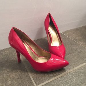 Red BCBG Eneration 6 1/2