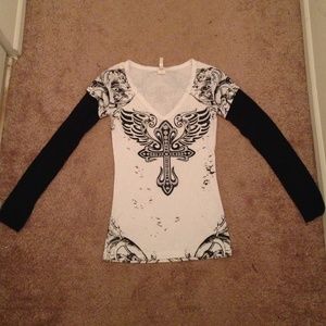 Women's Black and White Printed Tee