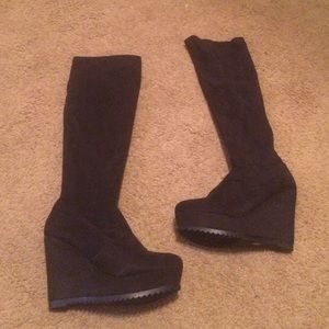 HOT wedge boots