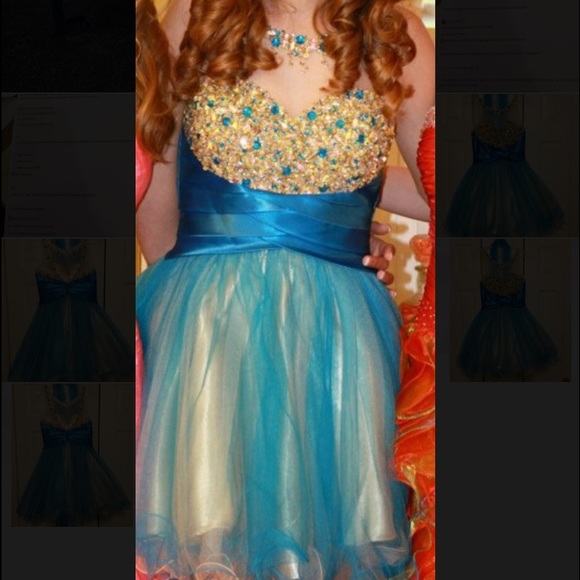 Blue/Cream Short formal dress