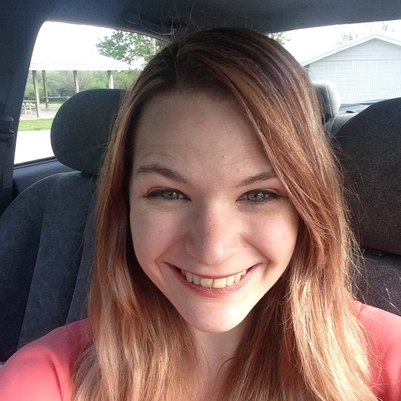 Meet your Posher, Rachel - Picture 2 of 2