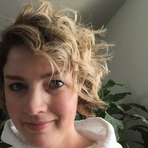 Meet your Posher, Carol