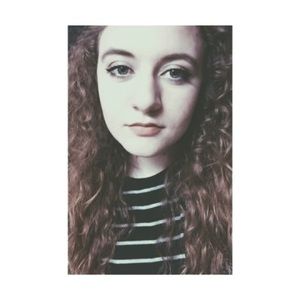 Meet your Posher, Evelyn