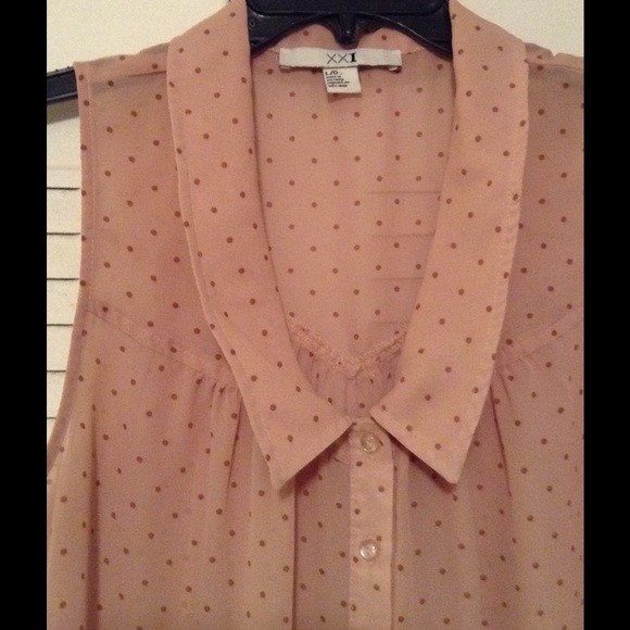 Forever 21 Polka Dot Collared Button Down Top - Picture 3 of 3
