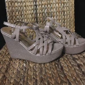 Candies wedges