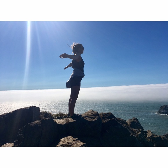 Meet Your Posher, Allison 💕 - Picture 4 of 5