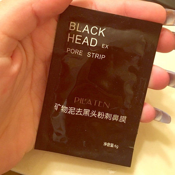 Black head pore strip