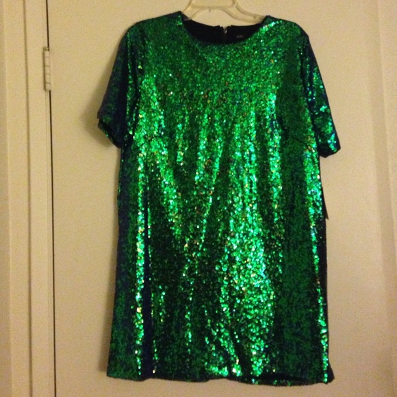 Green Sequin dress