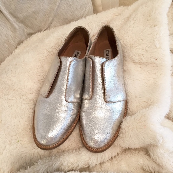 Steve Madden Limited Edition Metallic Shoes - Picture 4 of 4