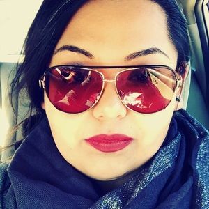 Meet your Posher, Vanna