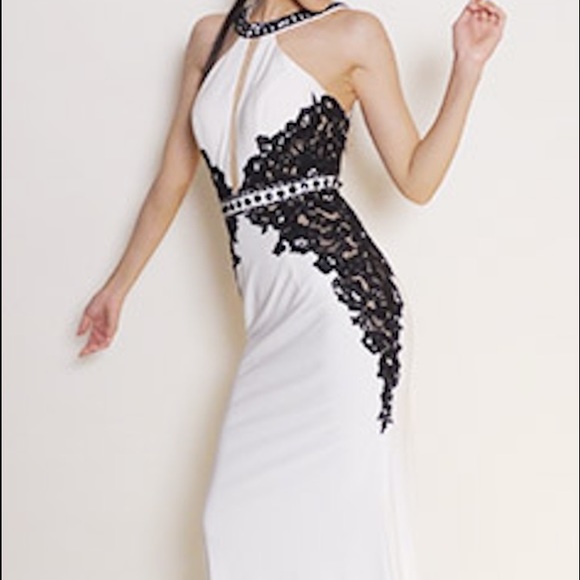 Elegant white and black Sherri Hill dress - Picture 4 of 6