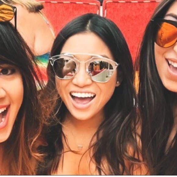 Accessories - Cat Eye Mirrored Sunglasses With Silver Lenses