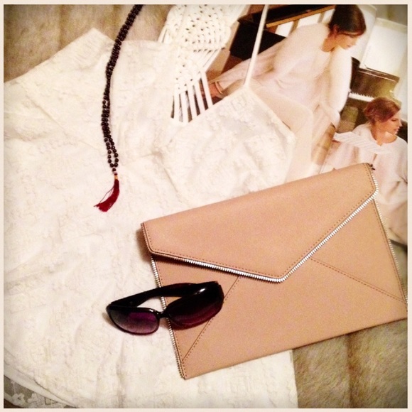 New!  🌺 Rebecca Minkoff Falcon Hi-Low Lace Top - Picture 4 of 4