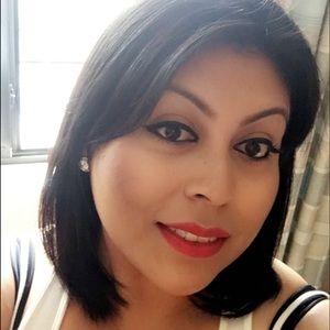 Meet your Posher, Yajaira