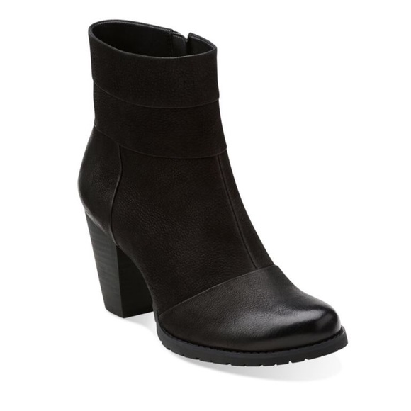 Clarks Artisan Mission Manor Leather Ankle Boots