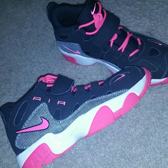 Nike Air Turf Raider - Picture 1 of 3