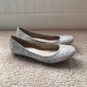 Silver Snake-Print Holiday Flats✨