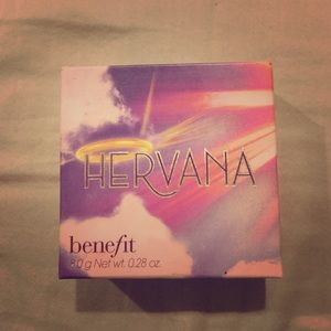 HERVANA by benefit multi-tone blush