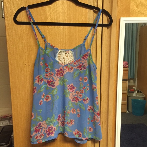 Loose tank