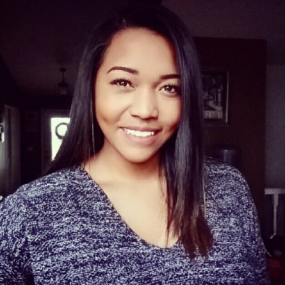 Meet your Posher, Arielle - Picture 1 of 1