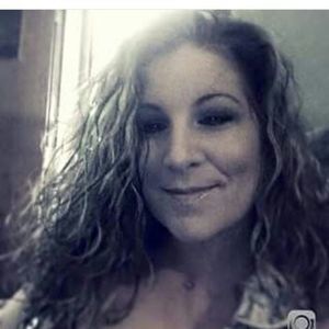 Meet your Posher, Cassandra