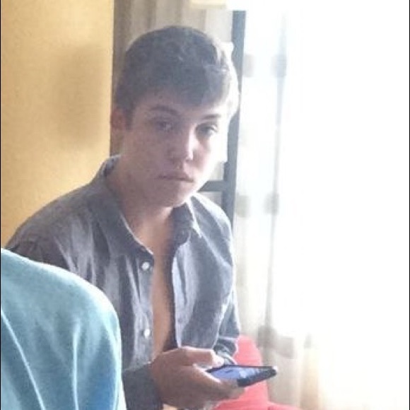 Meet your Posher, Lucéro - Picture 1 of 1