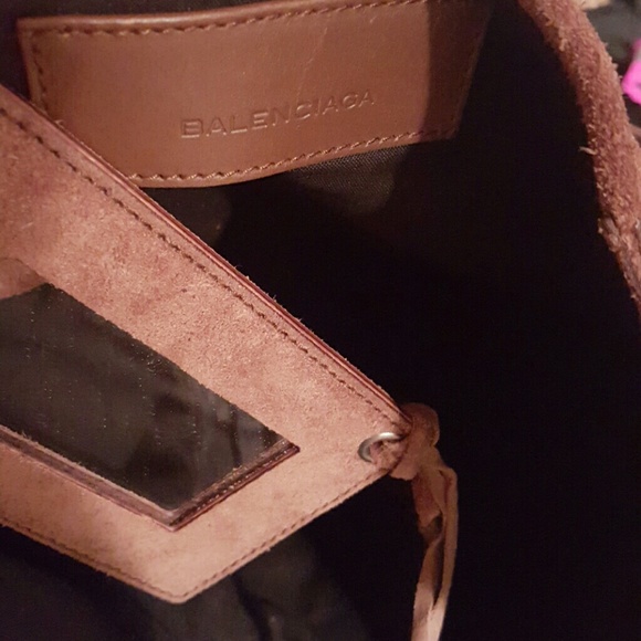 **BALENCIAGA VINTAGE BROWN SUEDE HANDBAG** - Picture 3 of 4