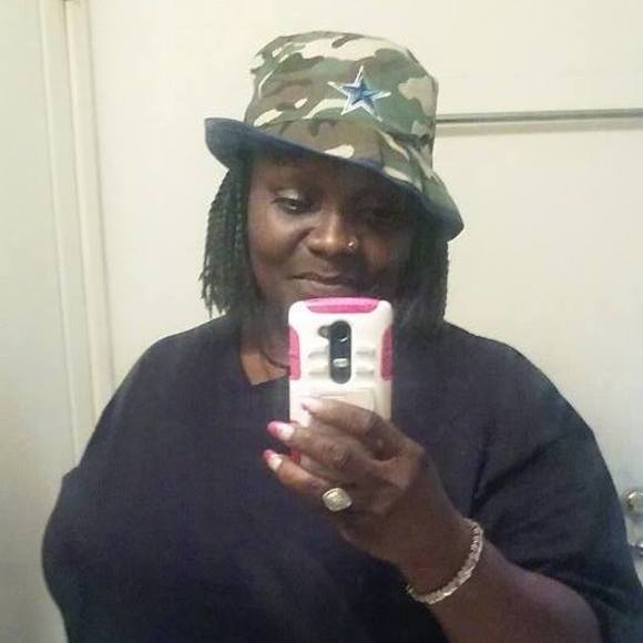 Meet your Posher, Robin - Picture 1 of 1