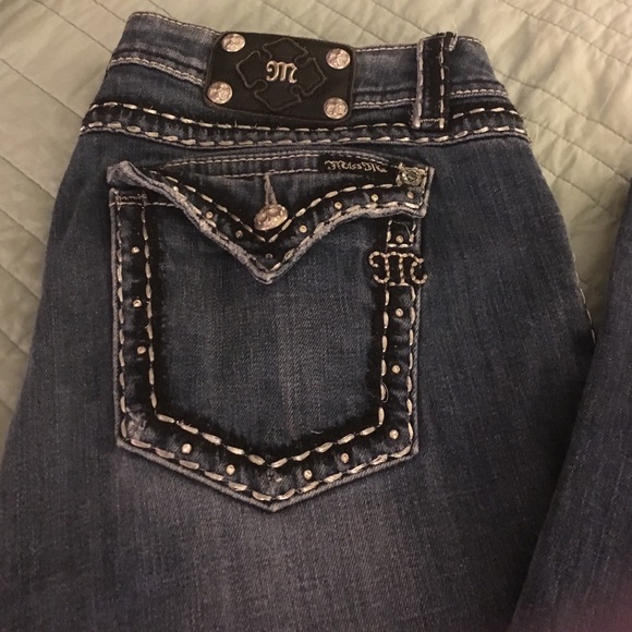 ⚡️Reduced⚡️ Miss Me medium wash Easy Capri