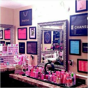 ISO designer gift bags and boxes for decor project