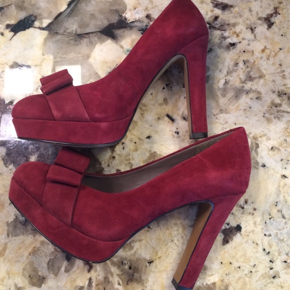 Shoes - Picture 4 of 4