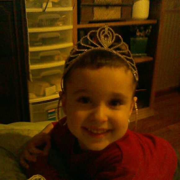 Meet your Posher, Dawn - Picture 2 of 3