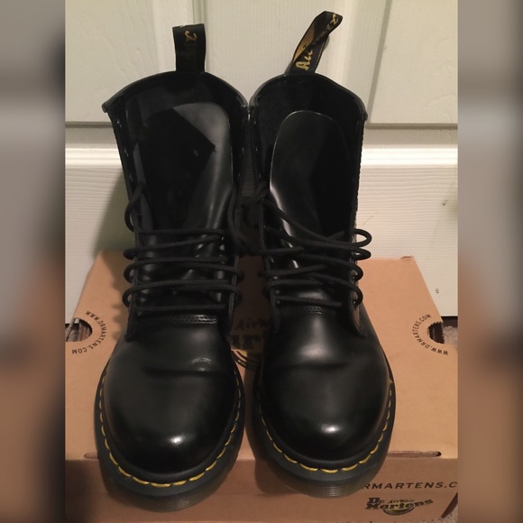 Brand New DR. MARTENS 1460 Womens Boots