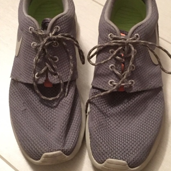 Grey Roshe Run