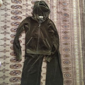 Juicy couture velour size medium outfit